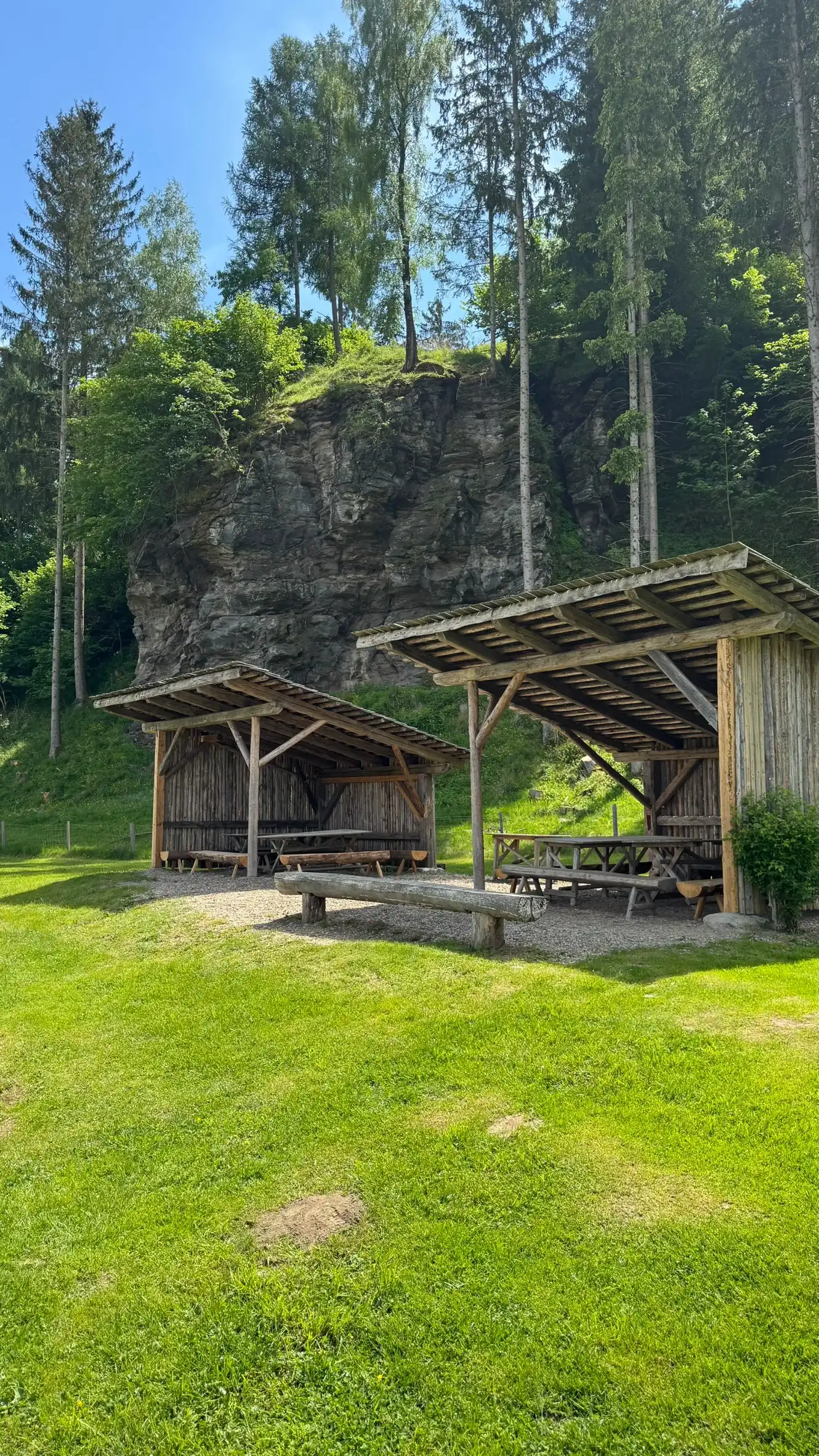 Gaudium Stations | Exterior